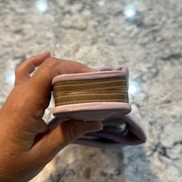 Steve Madden | Cross Strap Mayra Padded Slide Sandals in Lilac Size 6 - Picture 8 of 12